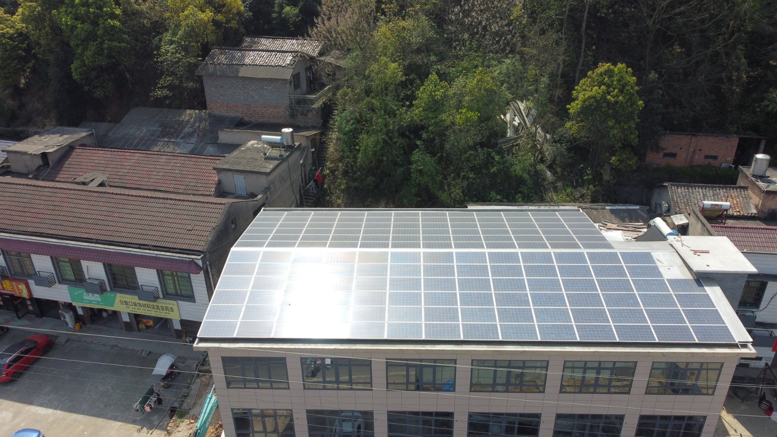 [农村光伏屋顶]湘潭谭家山镇光伏阳光棚太阳能发电屋顶42.35千瓦项目
