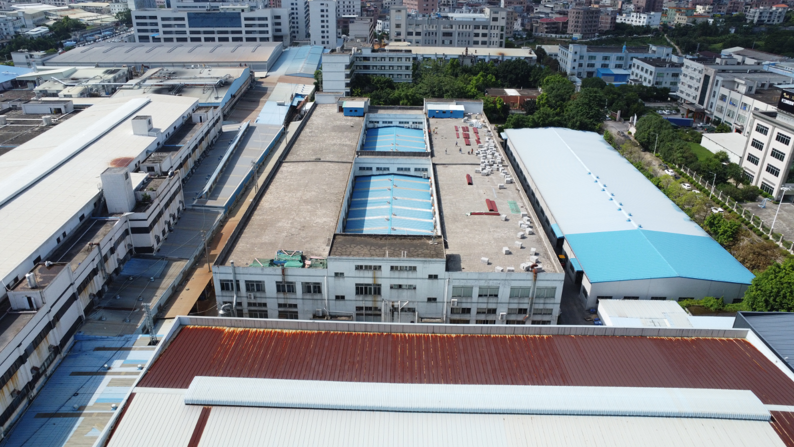 广东能源局：支持产业园区配套建设光伏 工商企业利用屋顶、空旷地面等发展就近消纳分布光伏