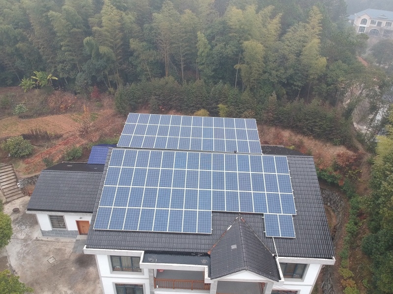 [农村光伏屋顶] 长沙县白沙镇斜屋顶太阳能发电屋顶24.2KW项目