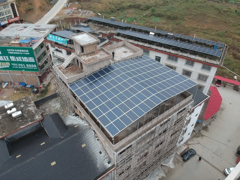 [农村自建房]邵阳绥宁斜屋顶太阳能发电屋顶30.08KW项目